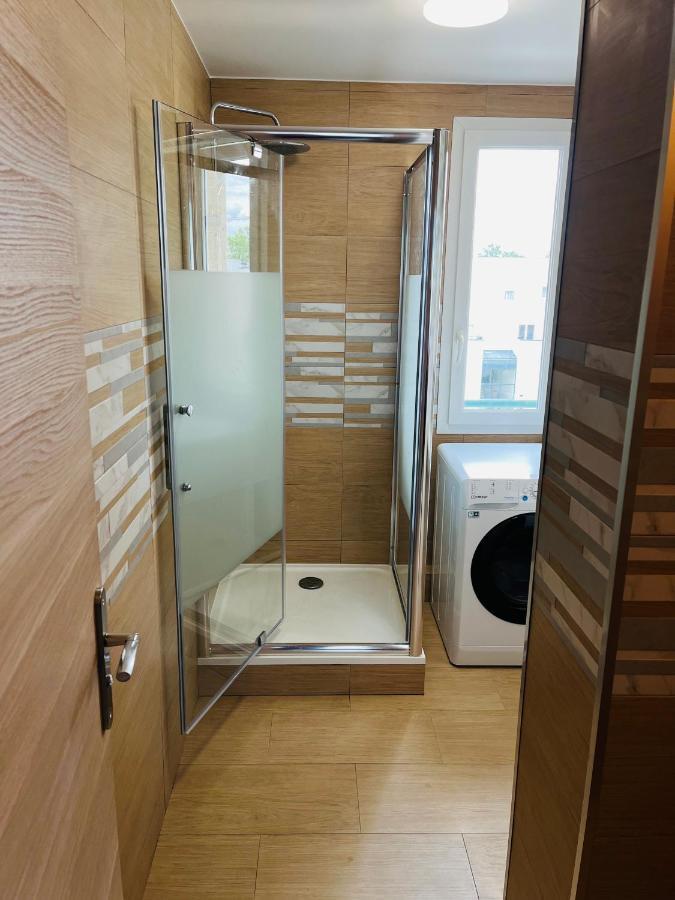 Appartement Spacieux クリシー＝ス＝ボワ エクステリア 写真