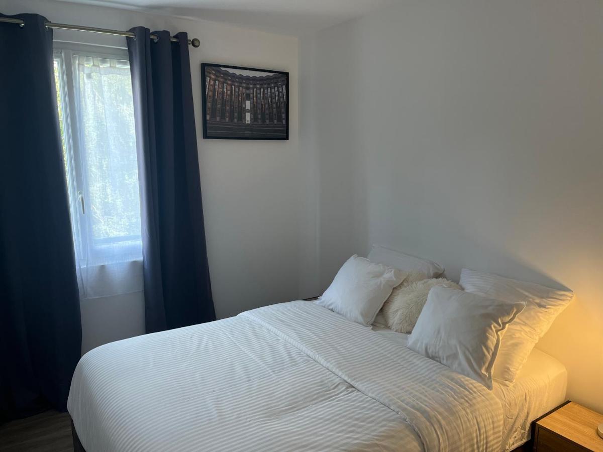 Appartement Spacieux クリシー＝ス＝ボワ エクステリア 写真