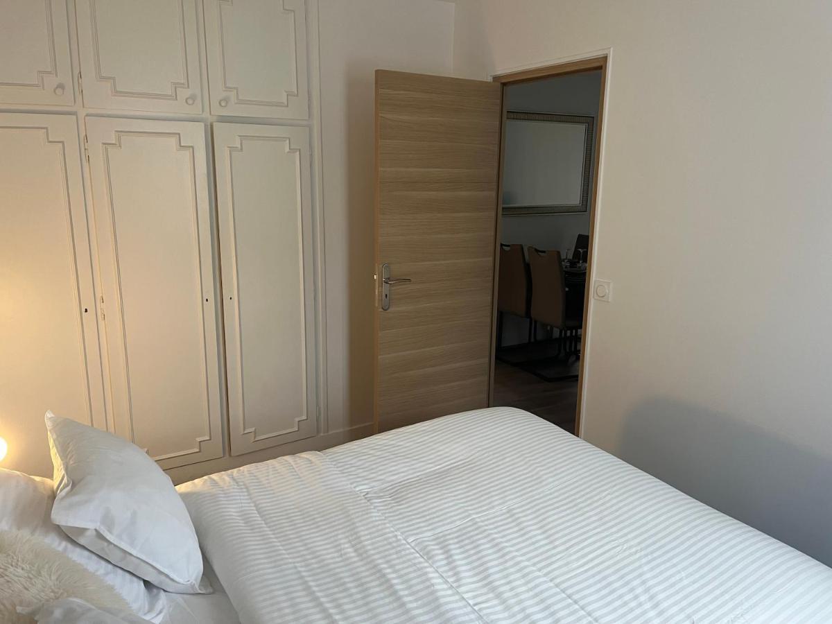 Appartement Spacieux クリシー＝ス＝ボワ エクステリア 写真